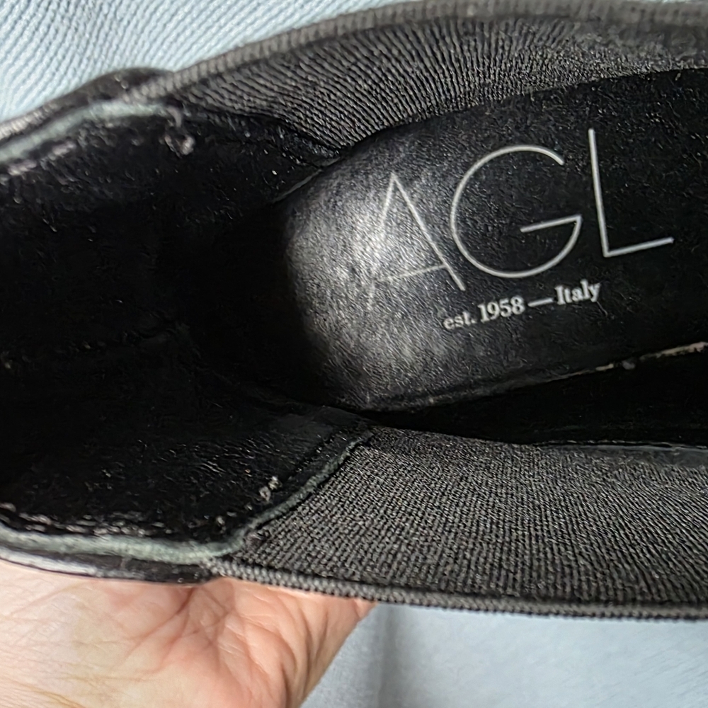 AGL- Black Chelsea boots size 40 (US 9.5) - Picture 7 of 8